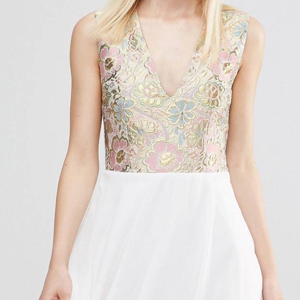 Printed skater dress.